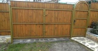 Купить распашные ворота деревянные Нововоронеж, цена от 2730 руб.